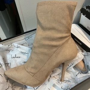 Lulus taupe boots booties size 7.5 new